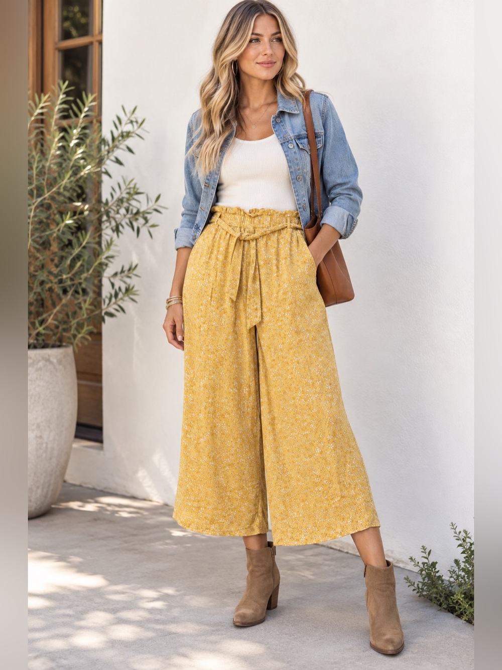 Hollister Ultra High Rise Mustard Floral Wide Leg Paperbag Pants L